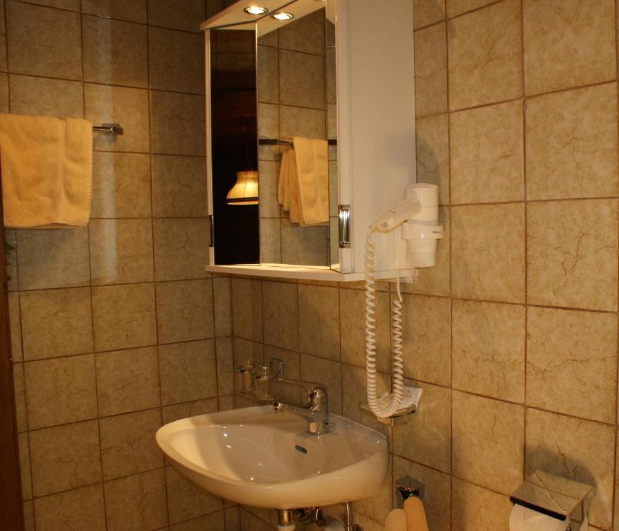 Koupelna v ubytování Sonnenhotel Soldanella Sonneck