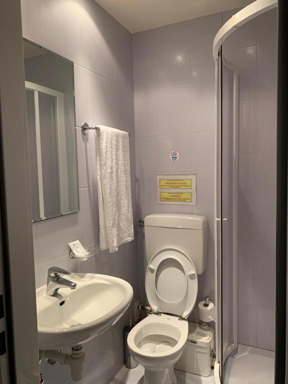 Koupelna v ubytování HOTEL ELENA