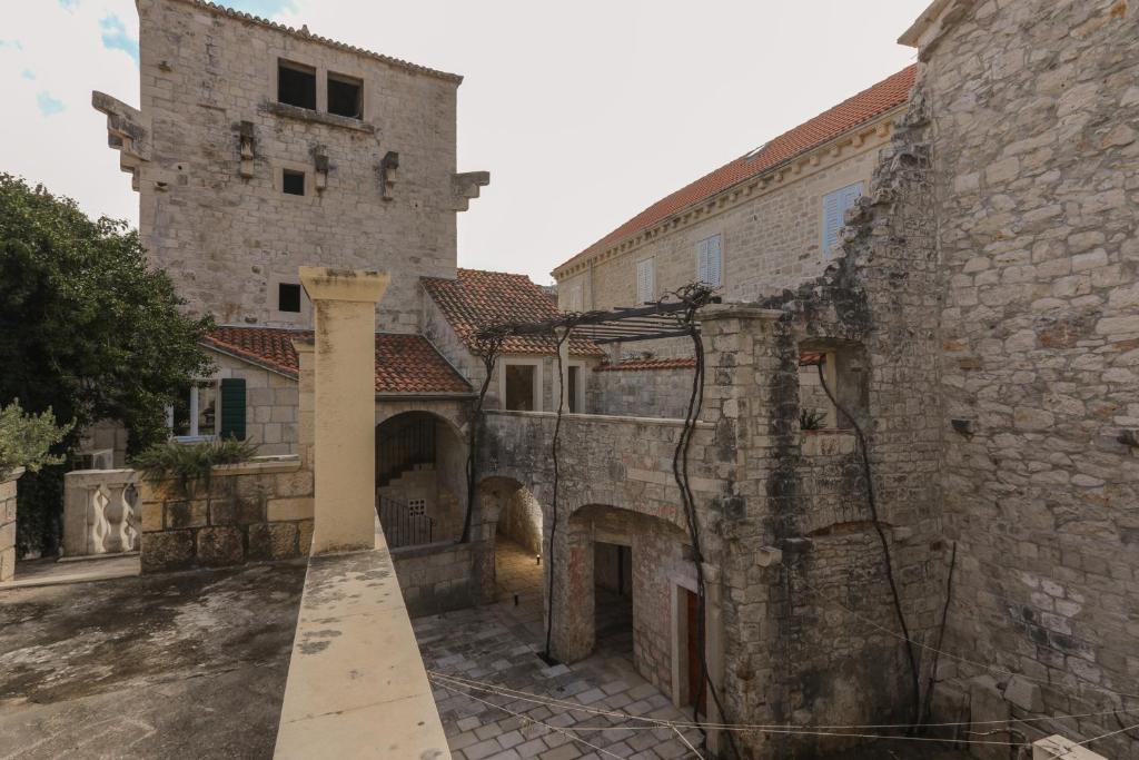 Fotografie z fotogalerie ubytování Vacation house "Kaštil" Pučišća - Brač v destinaci Pučišća