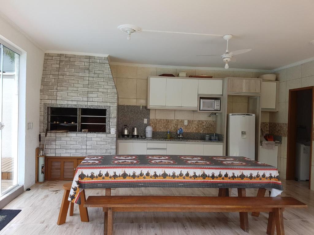  Casa piscina próxima praia