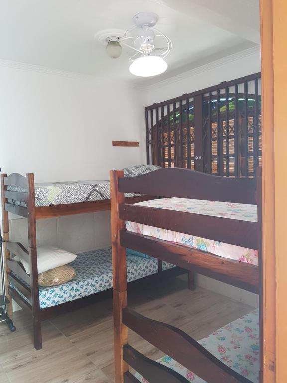  Casa piscina próxima praia