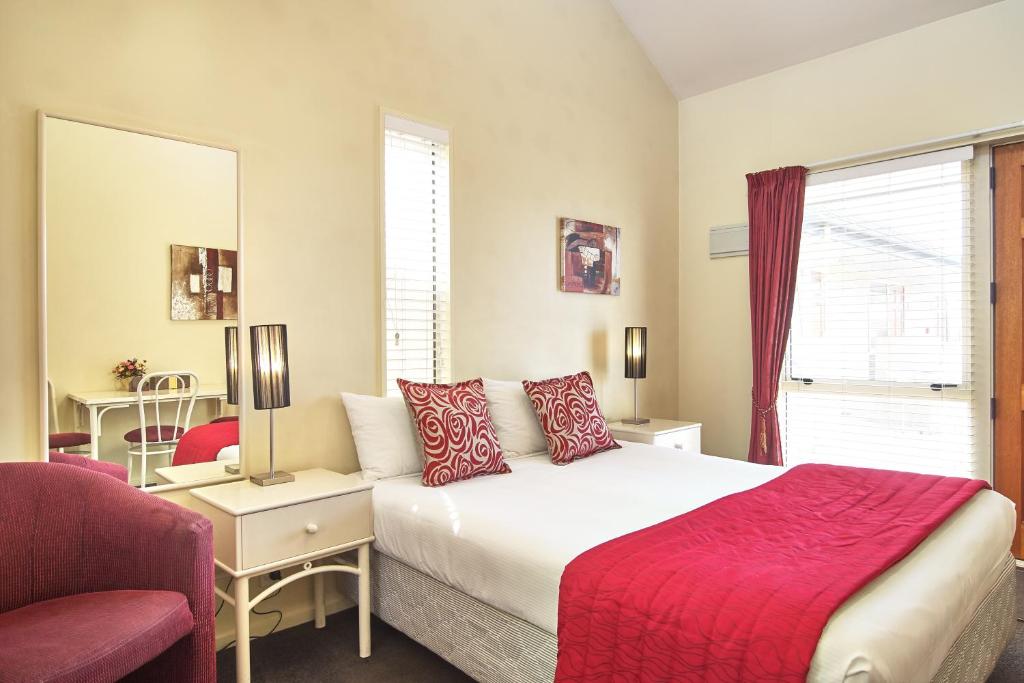 
One Bedroom Family Apartment 
