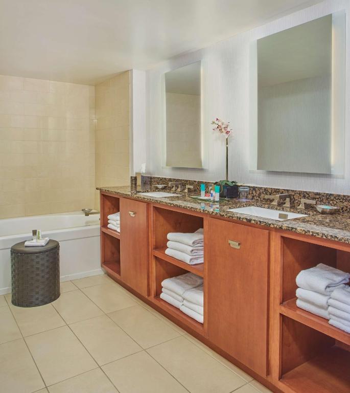 Hyatt Regency Lexington - Luxe Suite