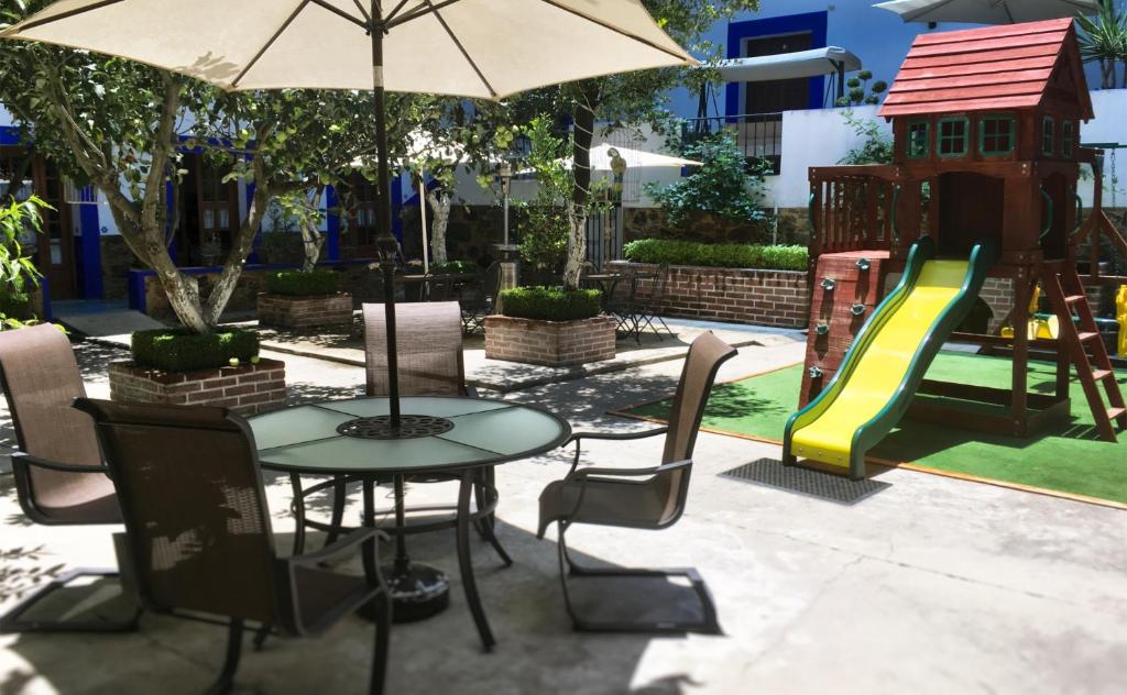 Area giochi per bambini di Hostal Plaza Central