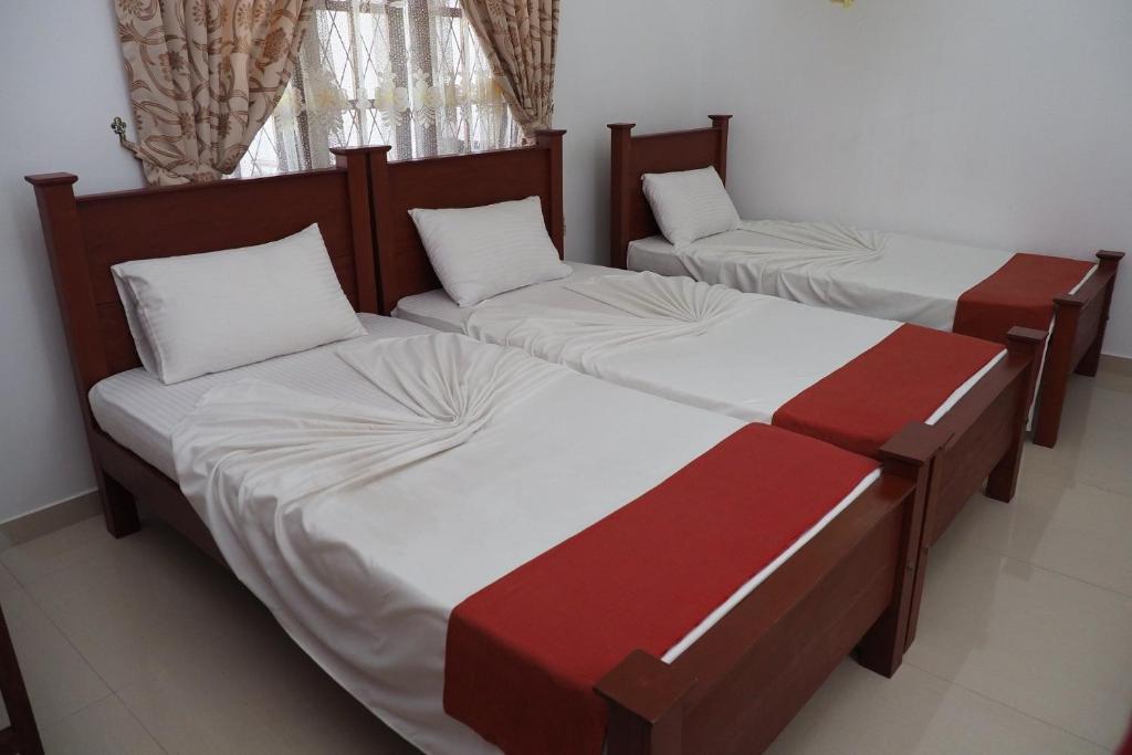 Kandyan White Holiday Homes - 9