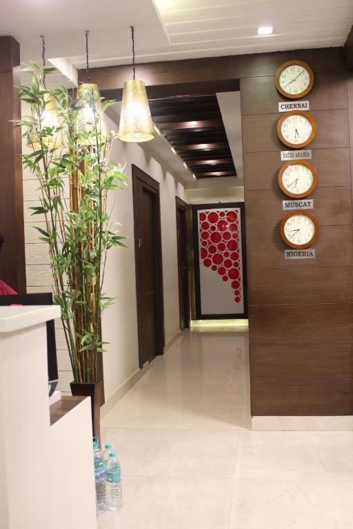 Fotografie z fotogalerie ubytování SKY GATE HOTEL Near Apollo MAIN, Women's & Children's US Consulate Sankara Netralaya Goethe Institute PrestigePalladium Shastri Bhavan Senmozhi Poonga Raj Ratnam Stadium TAJ Coromandal India Oil Bhavan Dr Mohan's Diabetics VAC Chennai v destinaci Čennaí