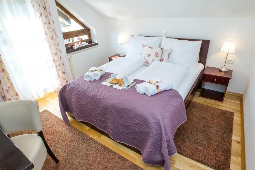 B&B Lady of the Lake - Standard Double Room With Forest View