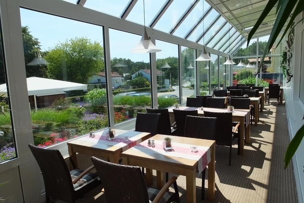 Hotel Wikingerにあるレストランまたは飲食店