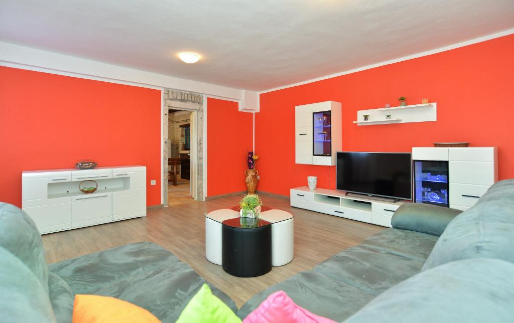 Apartment Mrgani 1814