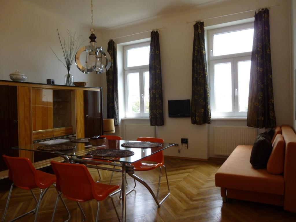 Posedenie v ubytovaní Haus Max