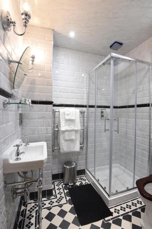 The Aston Tavern - Resim 14