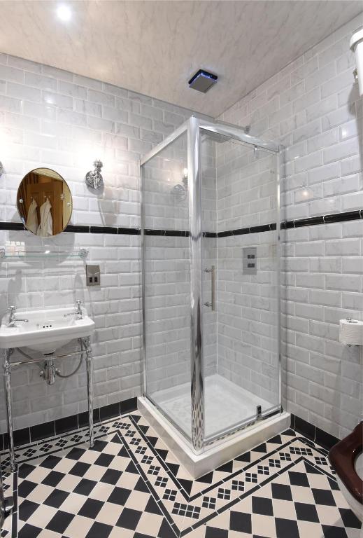 The Aston Tavern - Resim 16