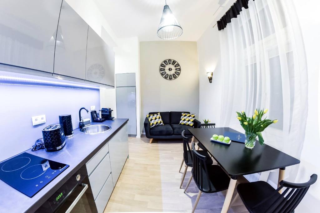 NOOK NOOK Apartments Katarzyny 2 - Two-Bedroom Apartment