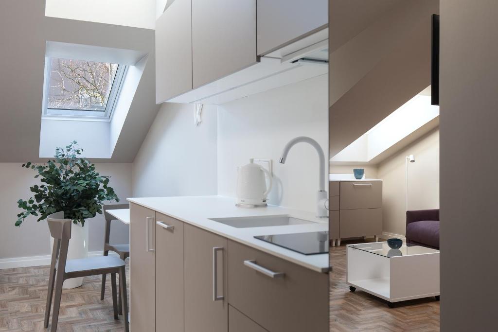 Somnia Apartments - 