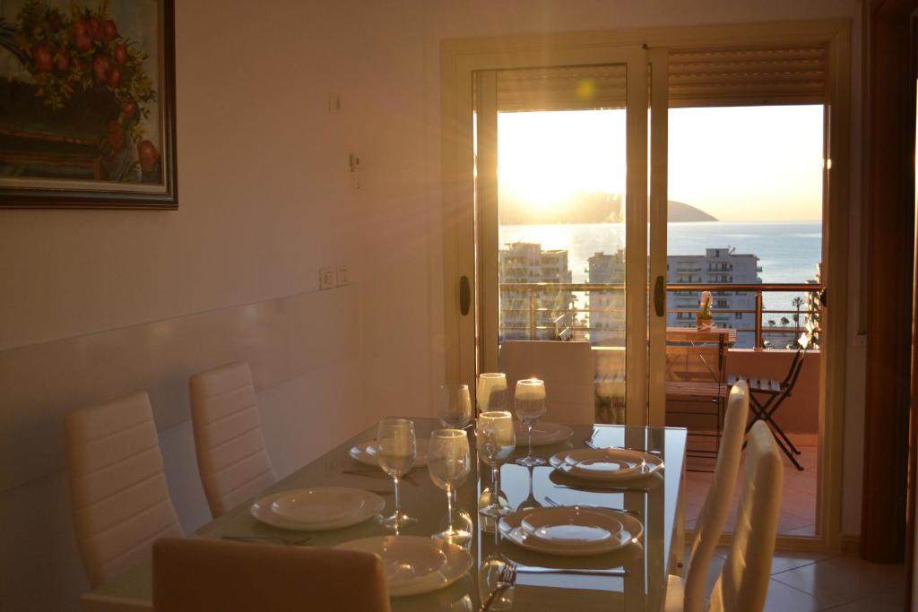 Seaview Penthouse 2 Bedrooms Apartment & Box Garage - Imazhi 4