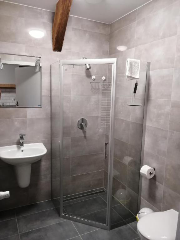Noclegi Stara Wozownia - Zweibettzimmer Mit Bad