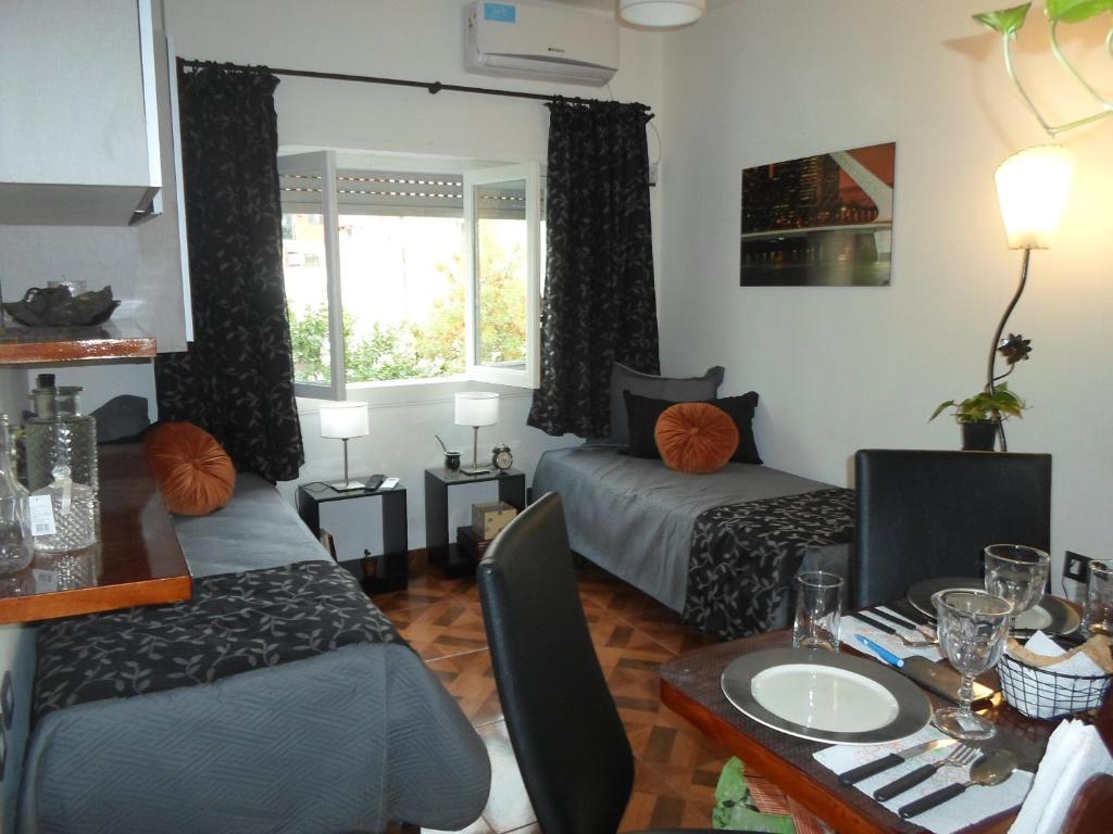 Puerta a San Telmo, Buenos Aires (updated prices 2024)