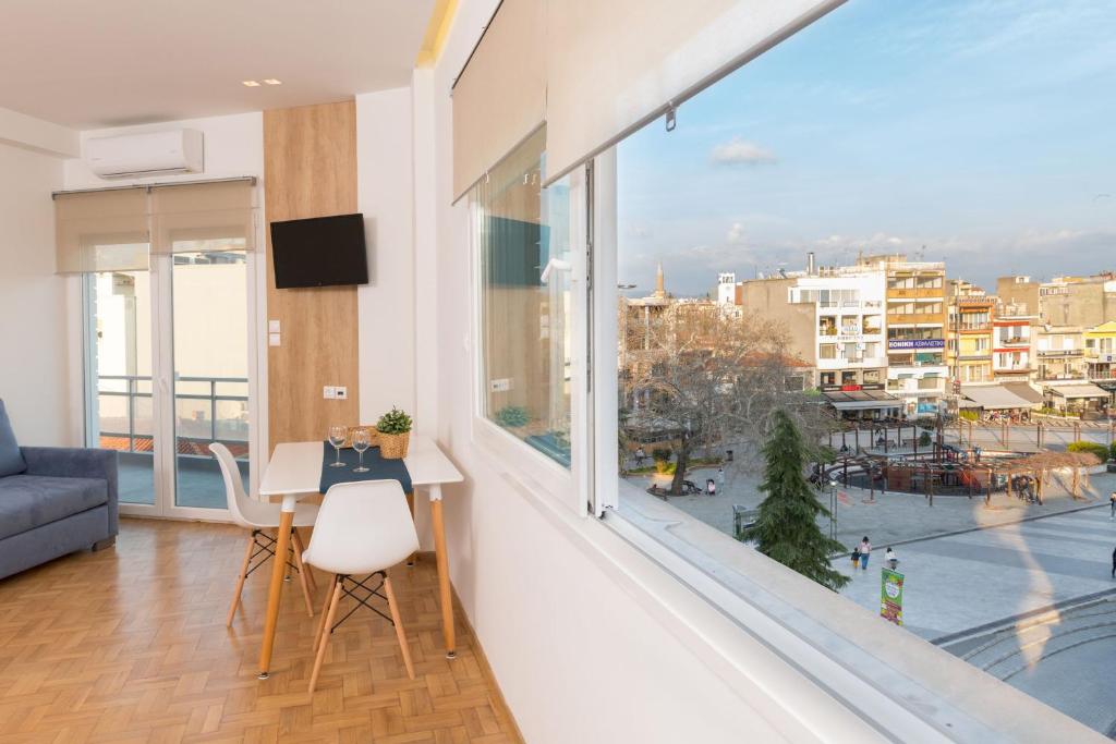 Balkón nebo terasa v ubytování Pantheon Square View Komotini