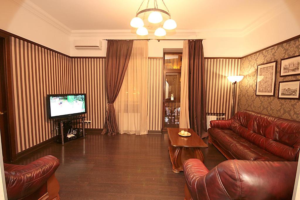 Inn Home Apartments in Kiev Center - Two-bedroom Apartment - 17 Kreshchatyk Str.