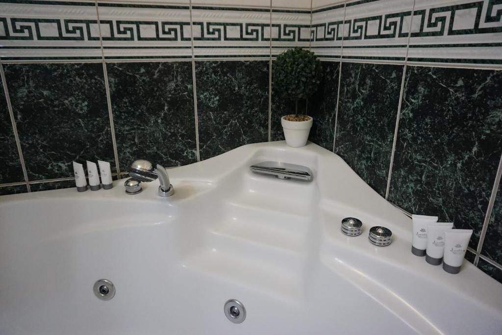 Kúpeľňa v ubytovaní Deluxe Apartman Pervan
