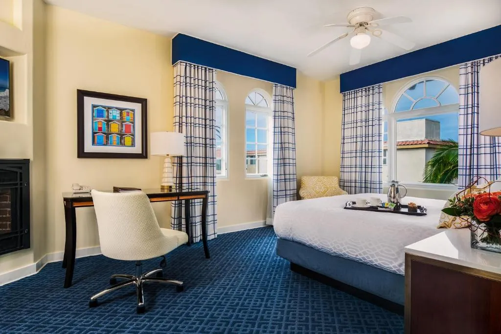 King Room with Kitchenette and Garden View