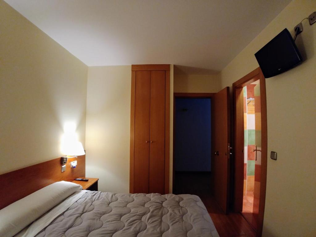 Hostal Prada Borges - 5