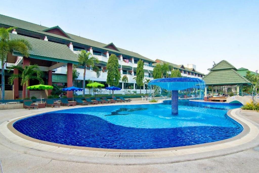 
Superior Chalet Wing
