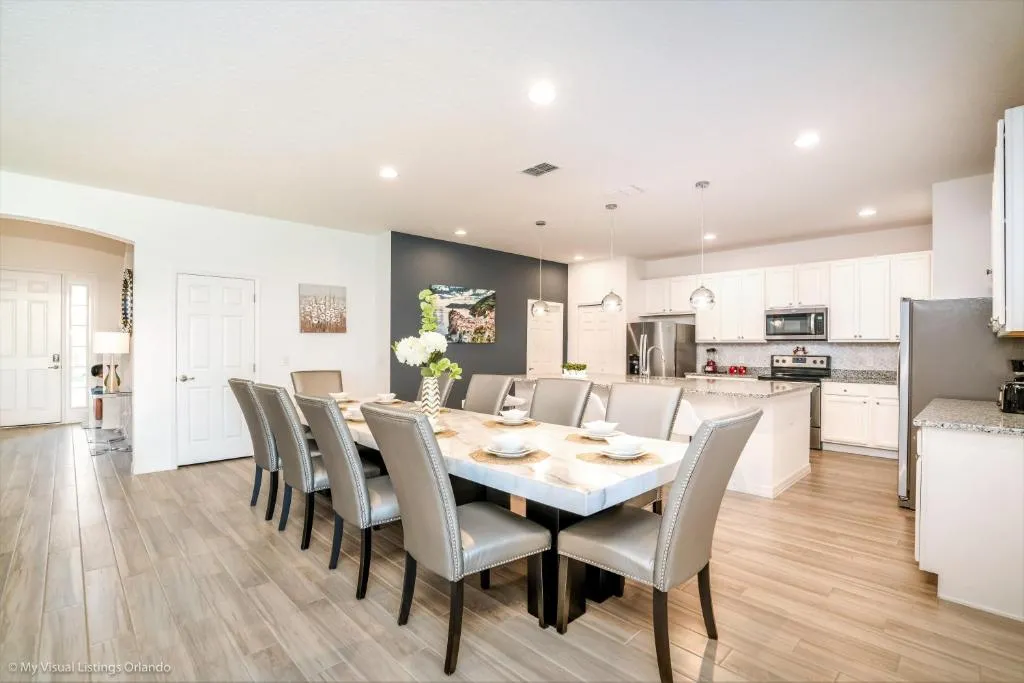 6121 11 bedroom luxury villa close to disney, Davenport, United States