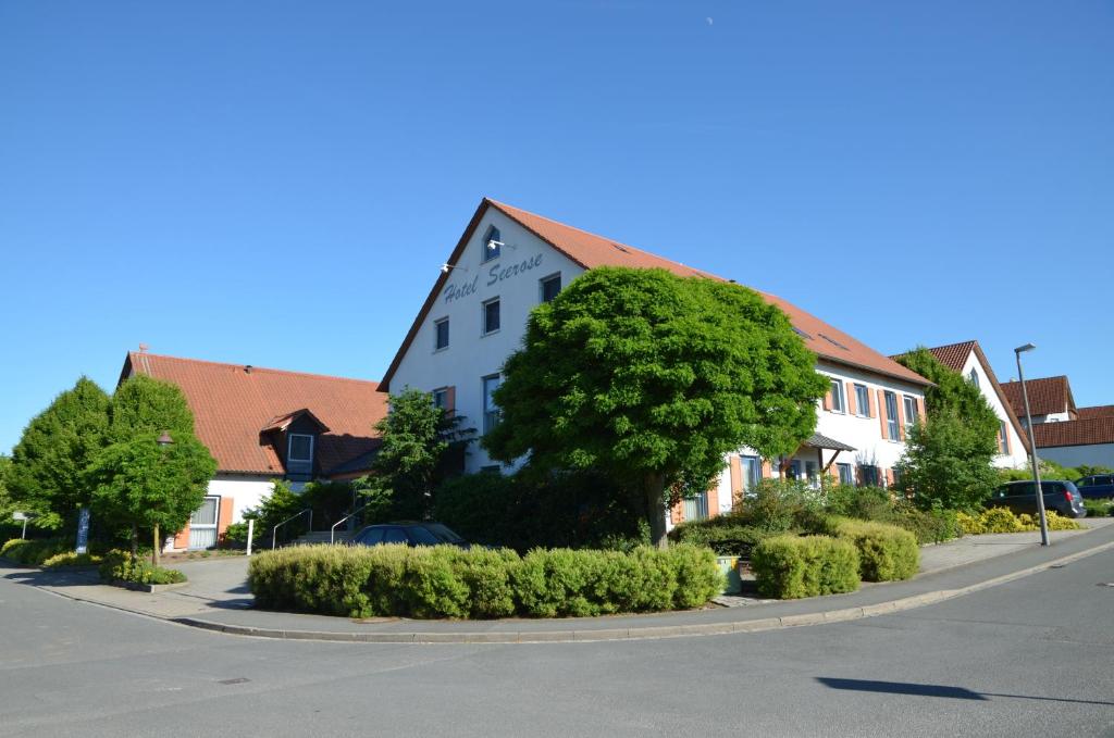 Landhotel Seerose - Housity