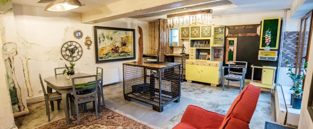 Kuchyň nebo kuchyňský kout v ubytování Apartament Art Cluj