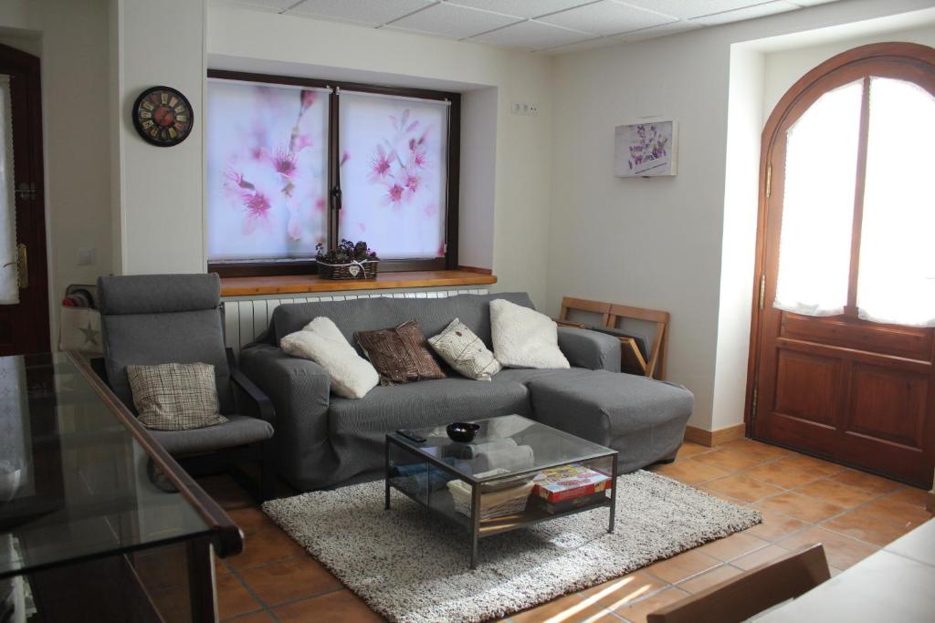 Posezení v ubytování Apartamento con jardín Casa Mendiluce