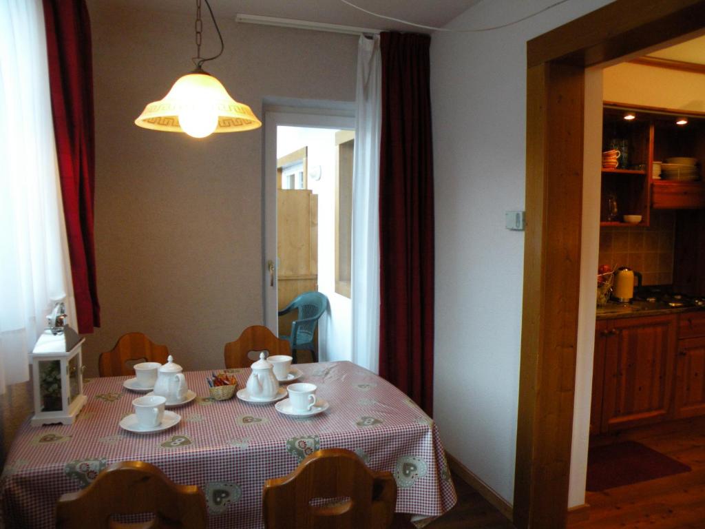 Hotel Garni Civetta - Familienzimmer Mit Bergblick