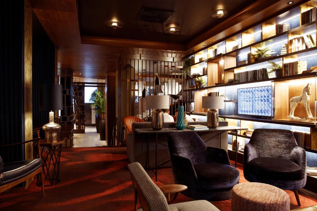 Clarion Hotel The Hub - Resim 2