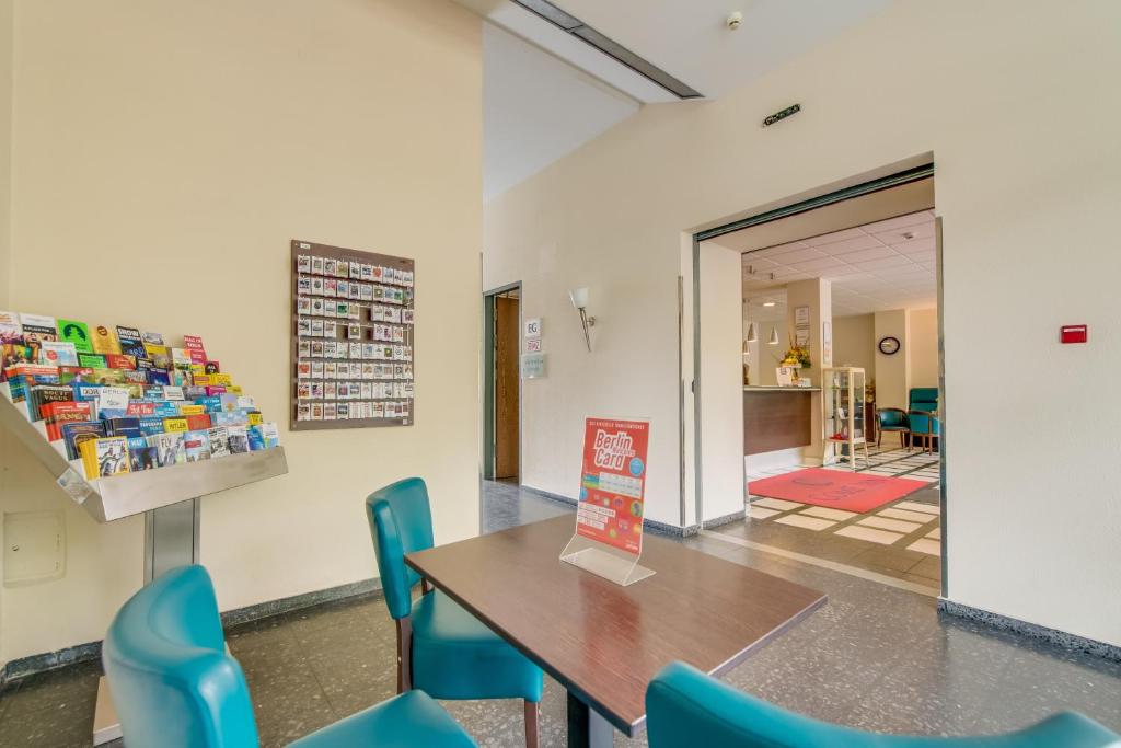 Come Inn Berlin Kurfürstendamm - Resim 25