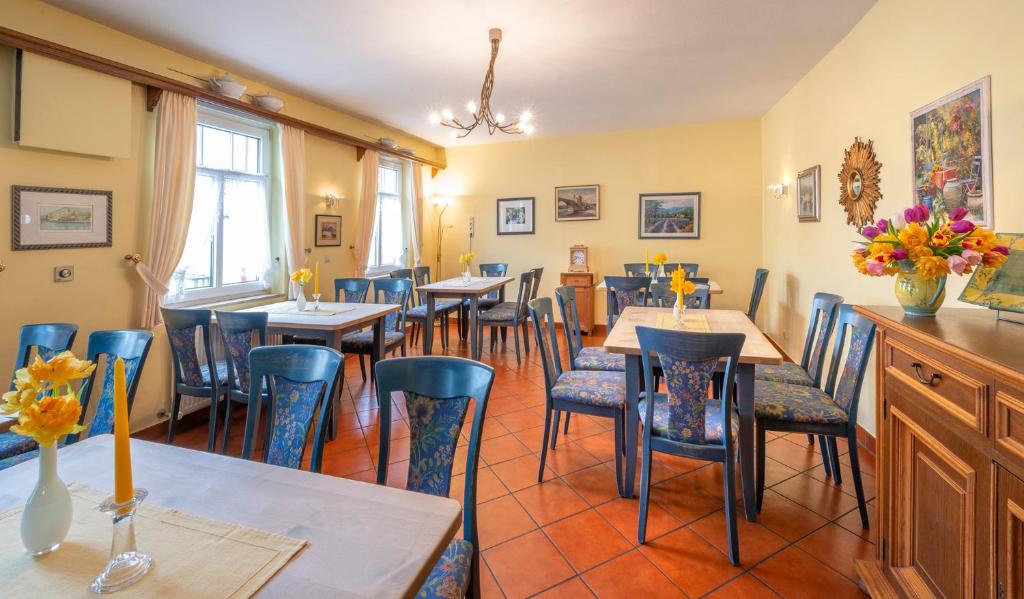 Posezení v ubytování Hotel Gasthof Zum Rössle