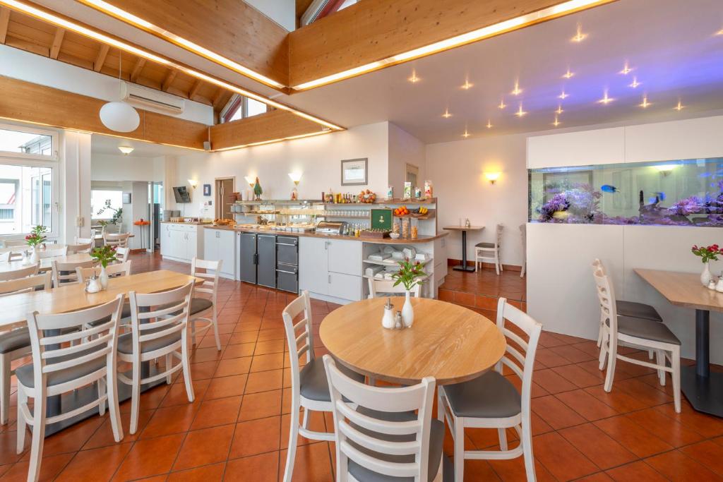 Restaurace v ubytování Hotel Gasthof Zum Rössle