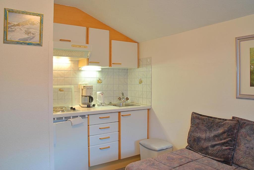 Kuchyň nebo kuchyňský kout v ubytování Gästehaus Resi