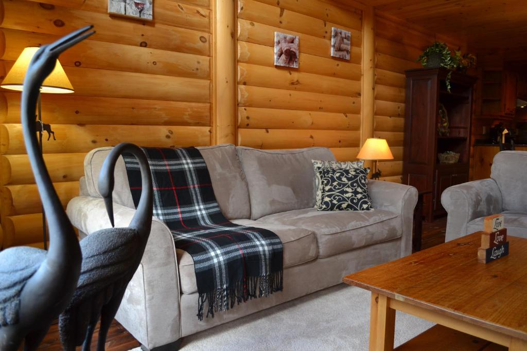 Posezení v ubytování Selenia Lodge- Résidences et Chalets dans les Laurentides