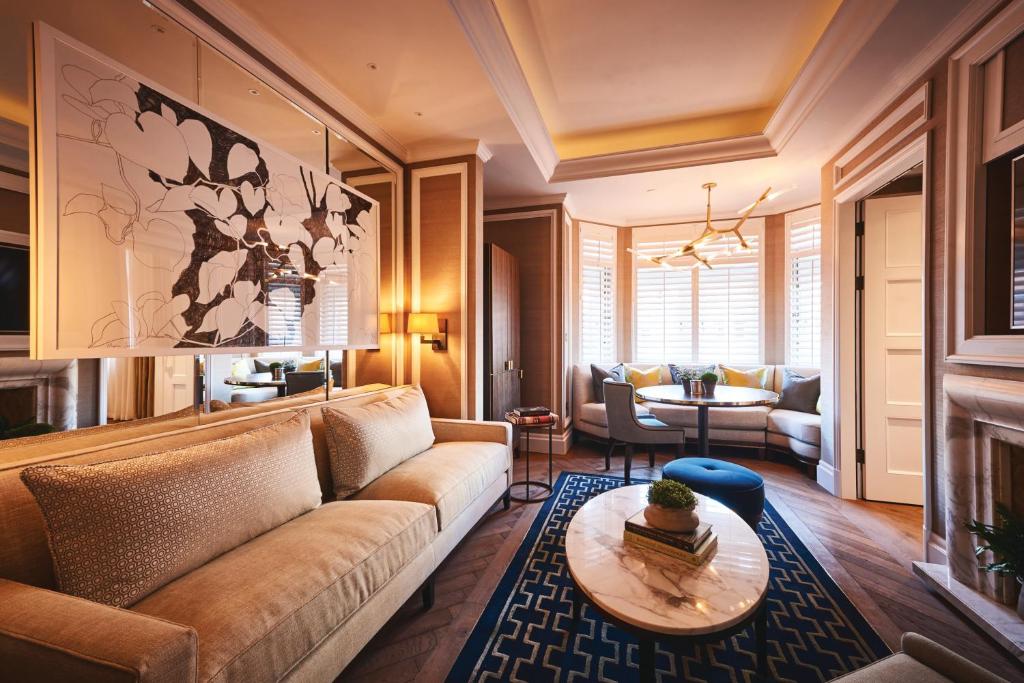 Posezení v ubytování The Cadogan, A Belmond Hotel, London