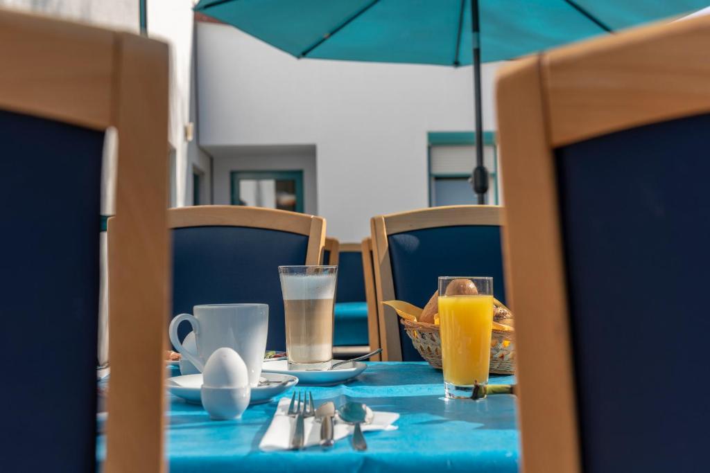 Fotografie z fotogalerie ubytování Hotel Am Wiesenweg l 24h check-in v destinaci Hausen