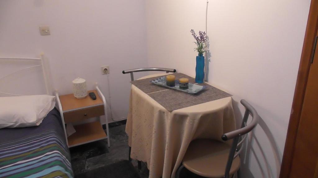 Zdjęcie z galerii obiektu Nancy Rooms w mieście Skala Kallonis