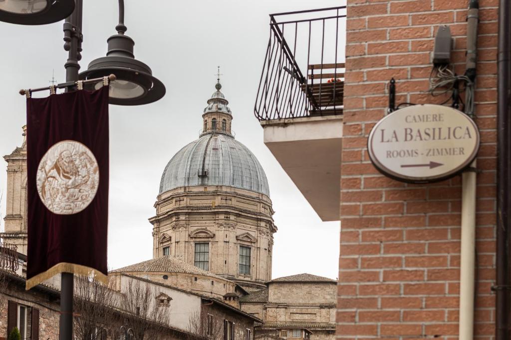 Certifikát, hodnocení, plakát nebo jiný dokument vystavený v ubytování Camere La Basilica