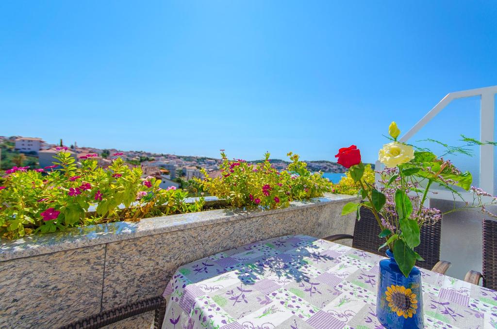 Apartments Maslina - Appartamento Con Balcone