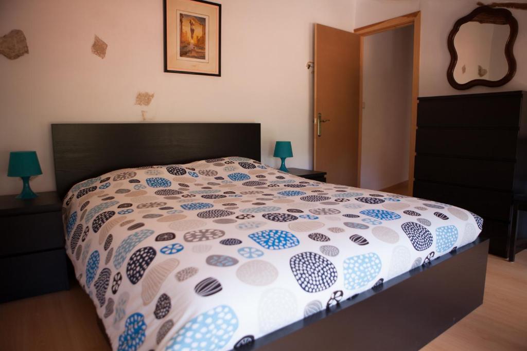 A bed or beds in a room at Corral De La Solana