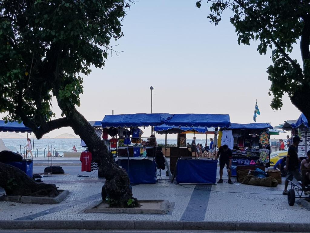  Copacabana sides