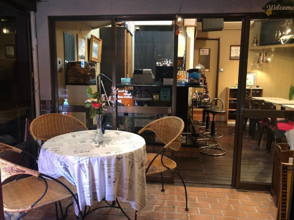 Restorāns vai citas vietas, kur ieturēt maltīti, naktsmītnē Guest house daisho oshiro asobi