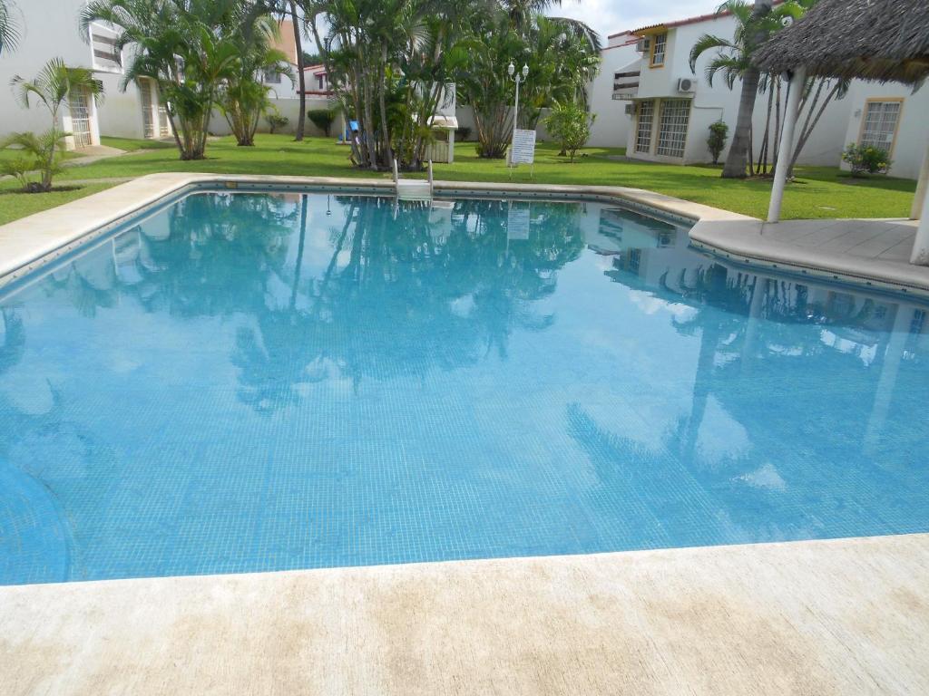 DIAMANTE HOLIDAYS