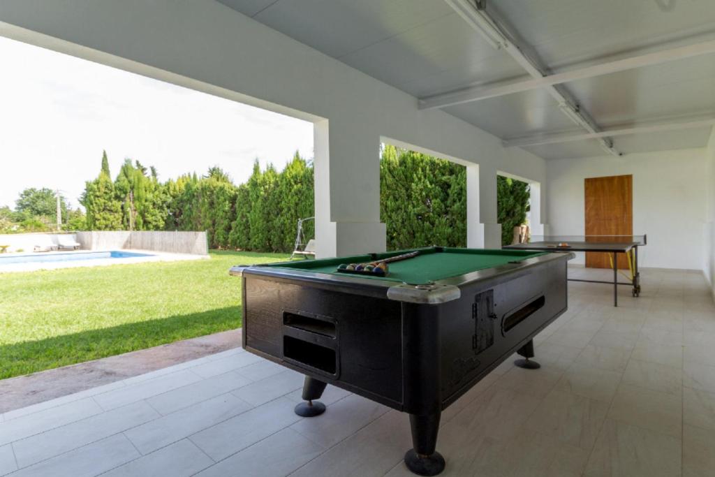 Villa Sant Jordi- Nice house with private pool and 6 bedrooms
