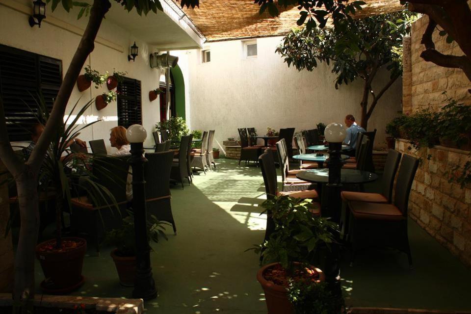 Restaurace v ubytování Hostel Splendido