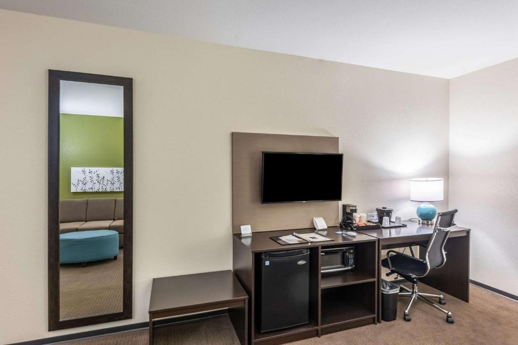 Sleep Inn & Suites Fort Worth - Fossil Creek photo